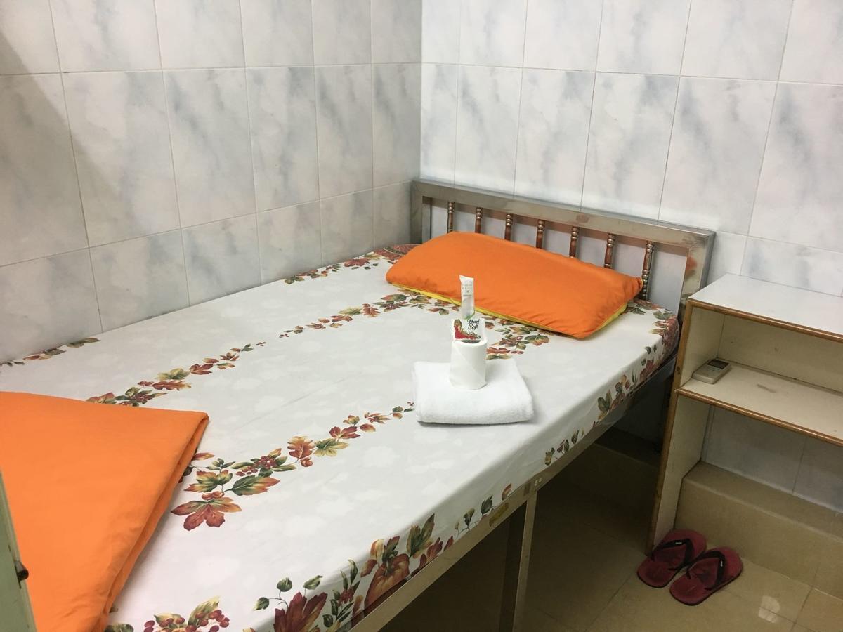 New China Guesthouse Гонконг Экстерьер фото