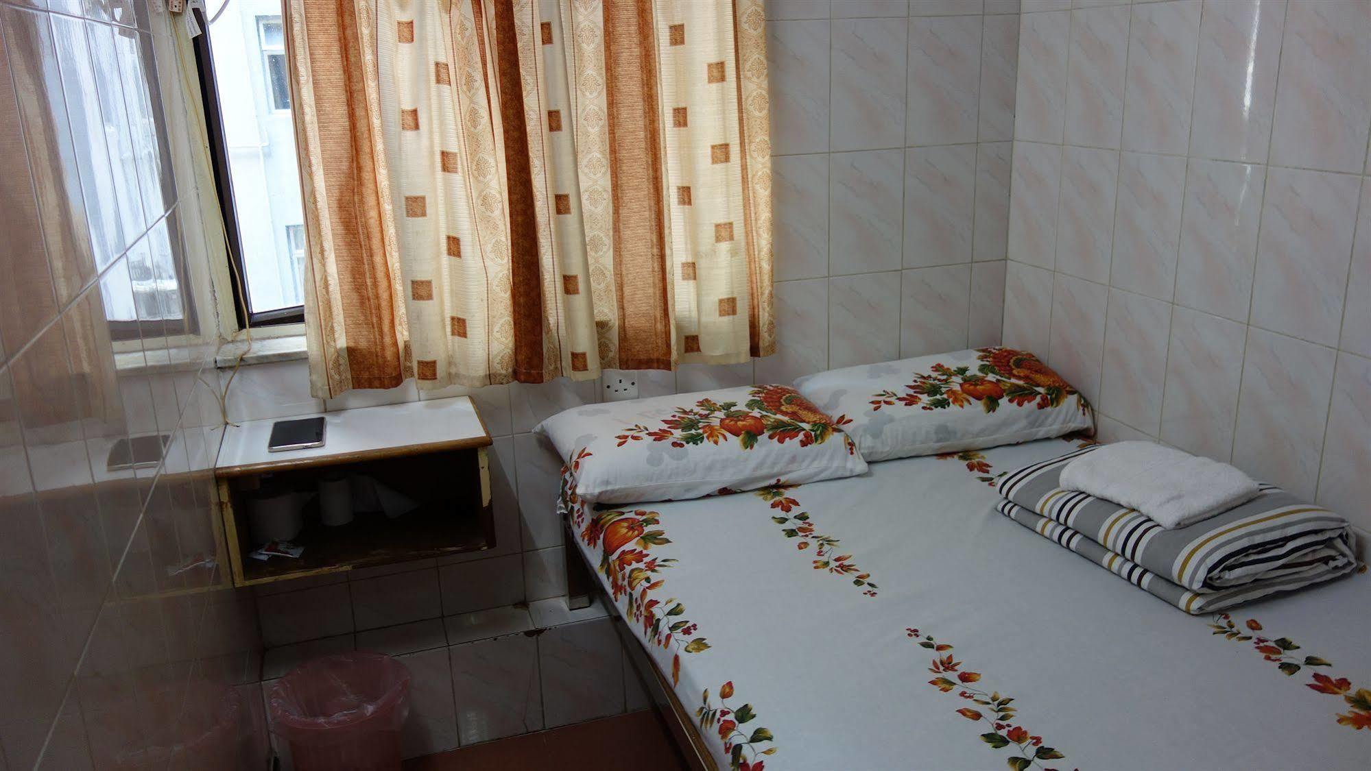 New China Guesthouse Гонконг Экстерьер фото